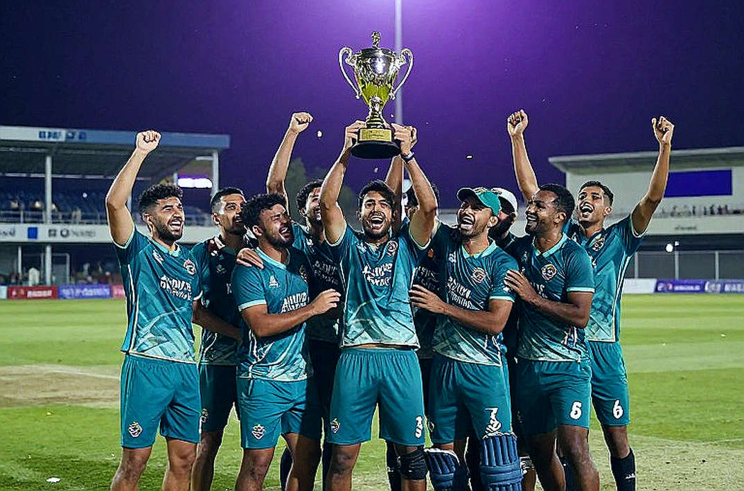 রঞ্জি ট্রফি: ‘দেশপান্ডে হিমাচলকে উড়িয়ে দিলেন’ — শিরোনামের পেছনে একটি অসম্পূর্ণ স্কোরকার্ডের পাঠ