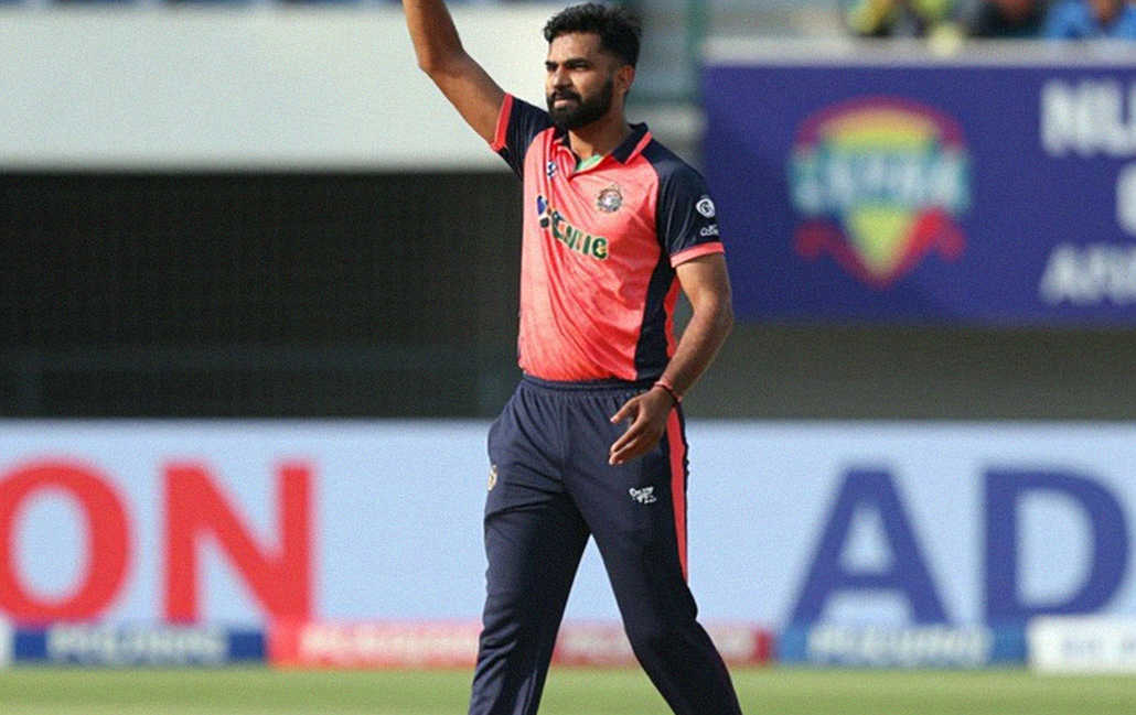 টুর্নামেন্টের ঘড়ি ও মধ্যভাগের নীরবতা: বাংলাদেশের টি-টোয়েন্টি সাইকেল নিয়ে খোলা নোটবুক