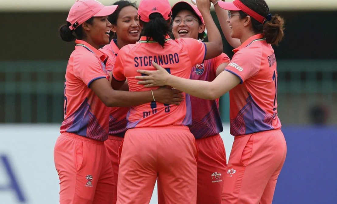 রো ১২ থেকে সিডনি: বুমরাহর পিঠ, কনস্টাসের ব্যাট আর একটা ক্লান্ত দলের হিসাব