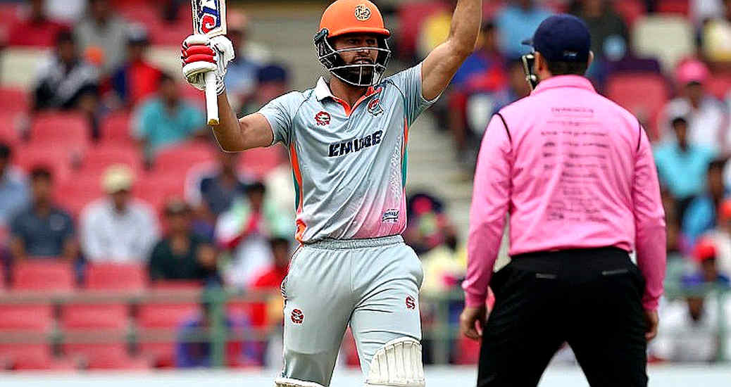 খালি মঞ্চের সামনে দাঁড়িয়ে ক্রিকেট এশিয়া: যে বিশ্লেষণ কখনো লেখা হলো না